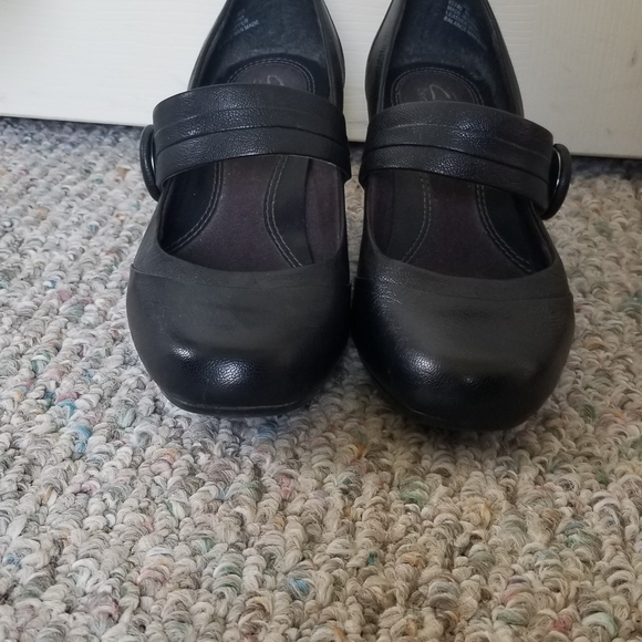 Clark Heels - Picture 2 of 8